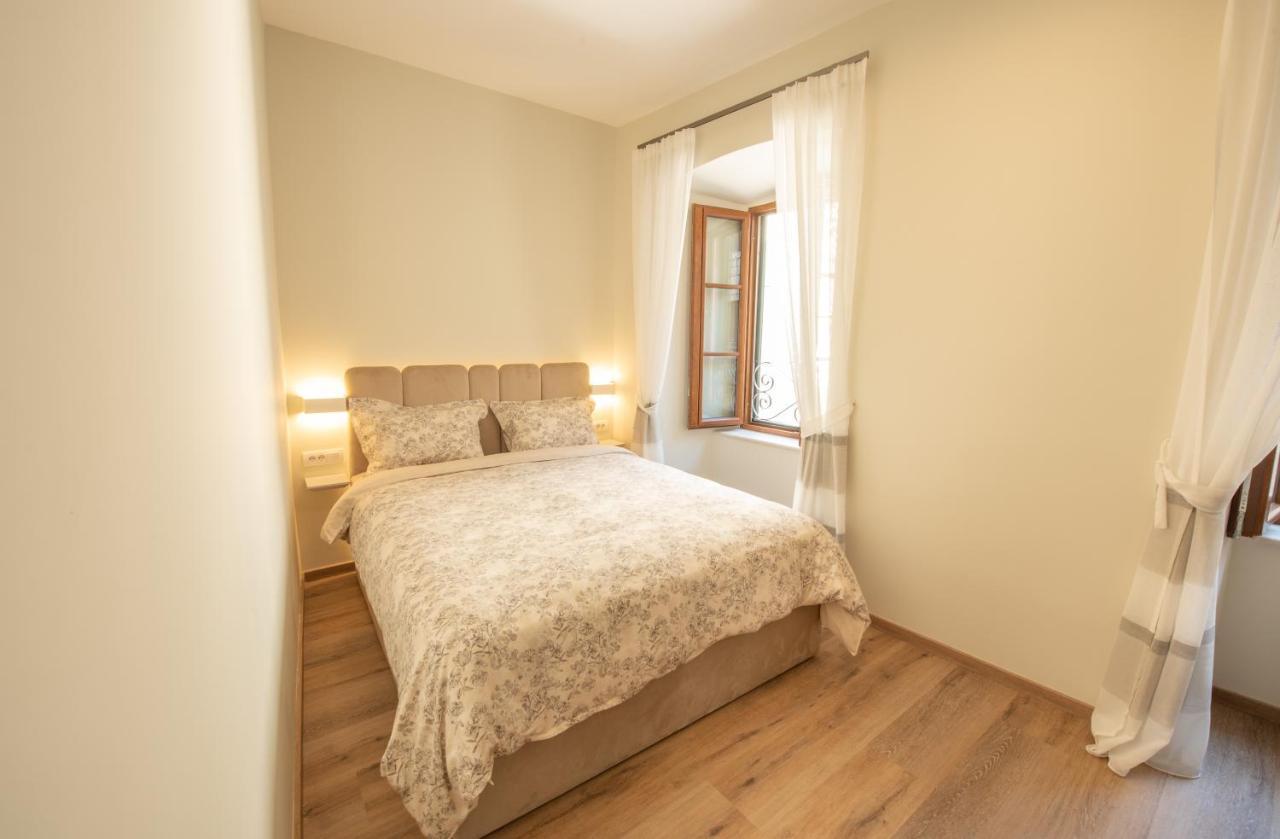 Sasha Di Cattaro - Old Town Lux Apartment Exterior foto