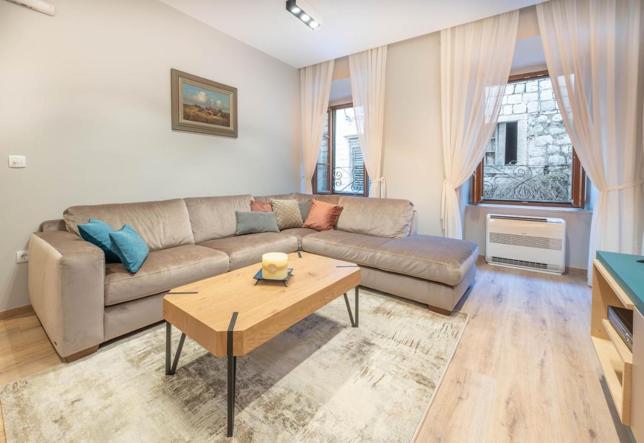 Sasha Di Cattaro - Old Town Lux Apartment Exterior foto